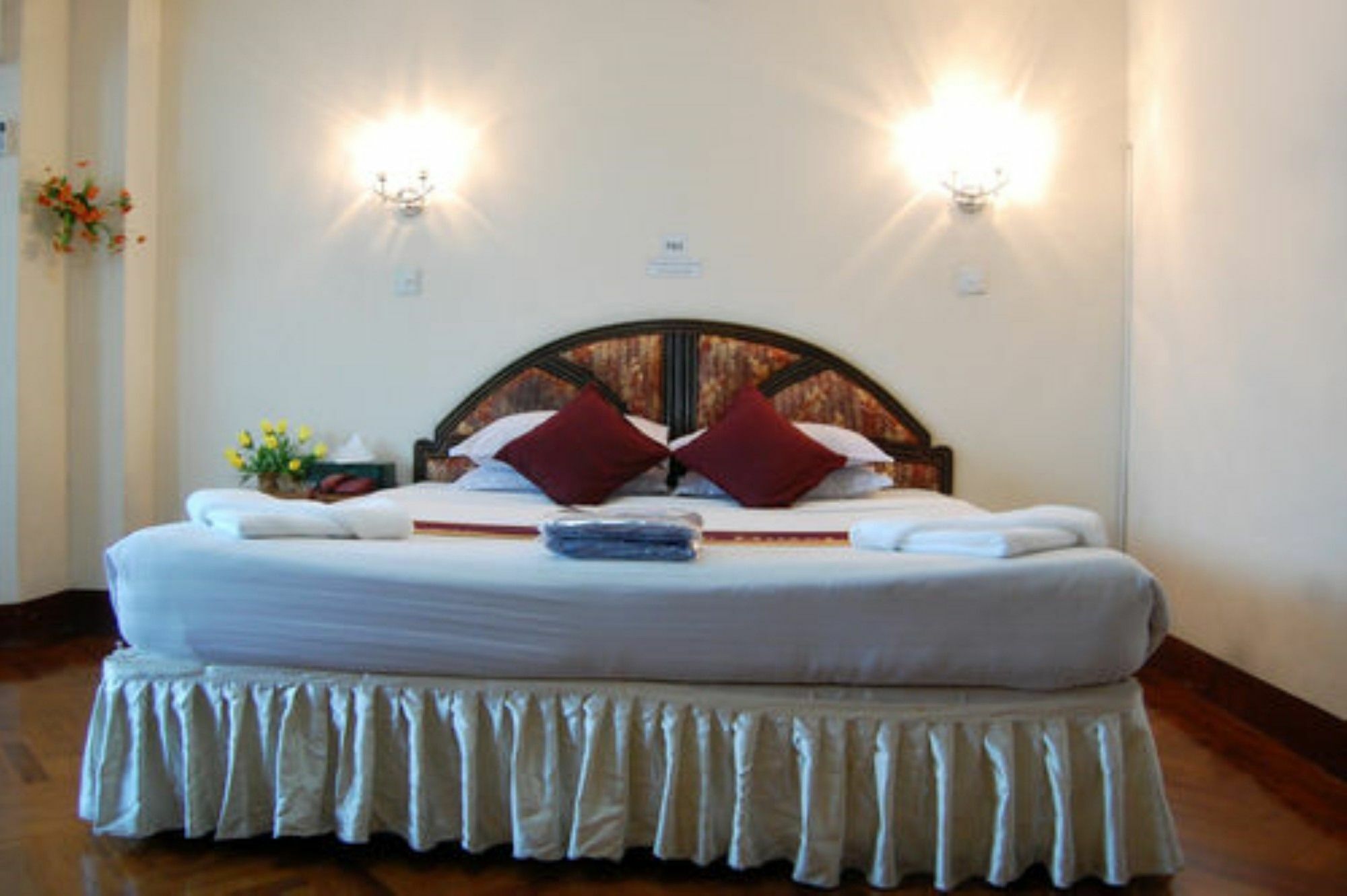 Summer Palace Hotel Yangon Exterior photo